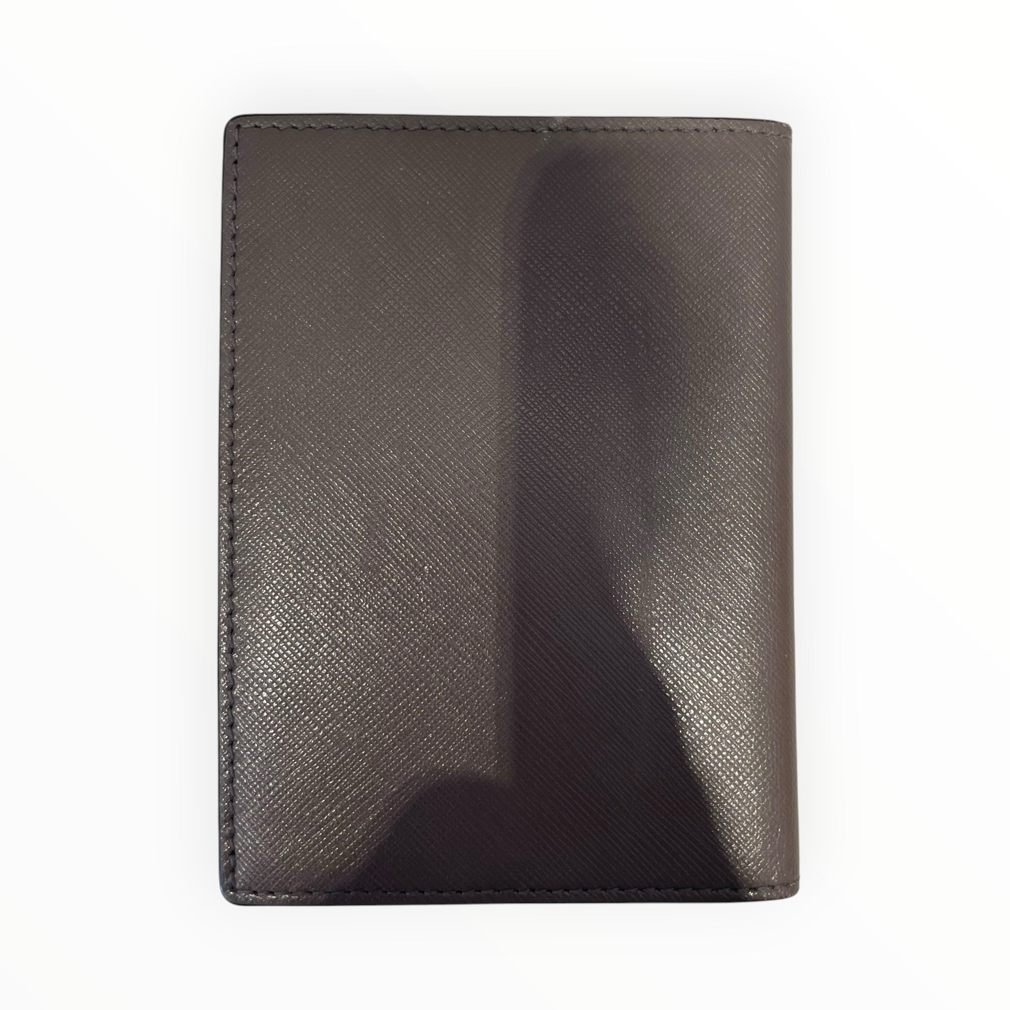 Salvatore Ferragamo/Wallet/Leather/GRY/M's/passport compact view 2