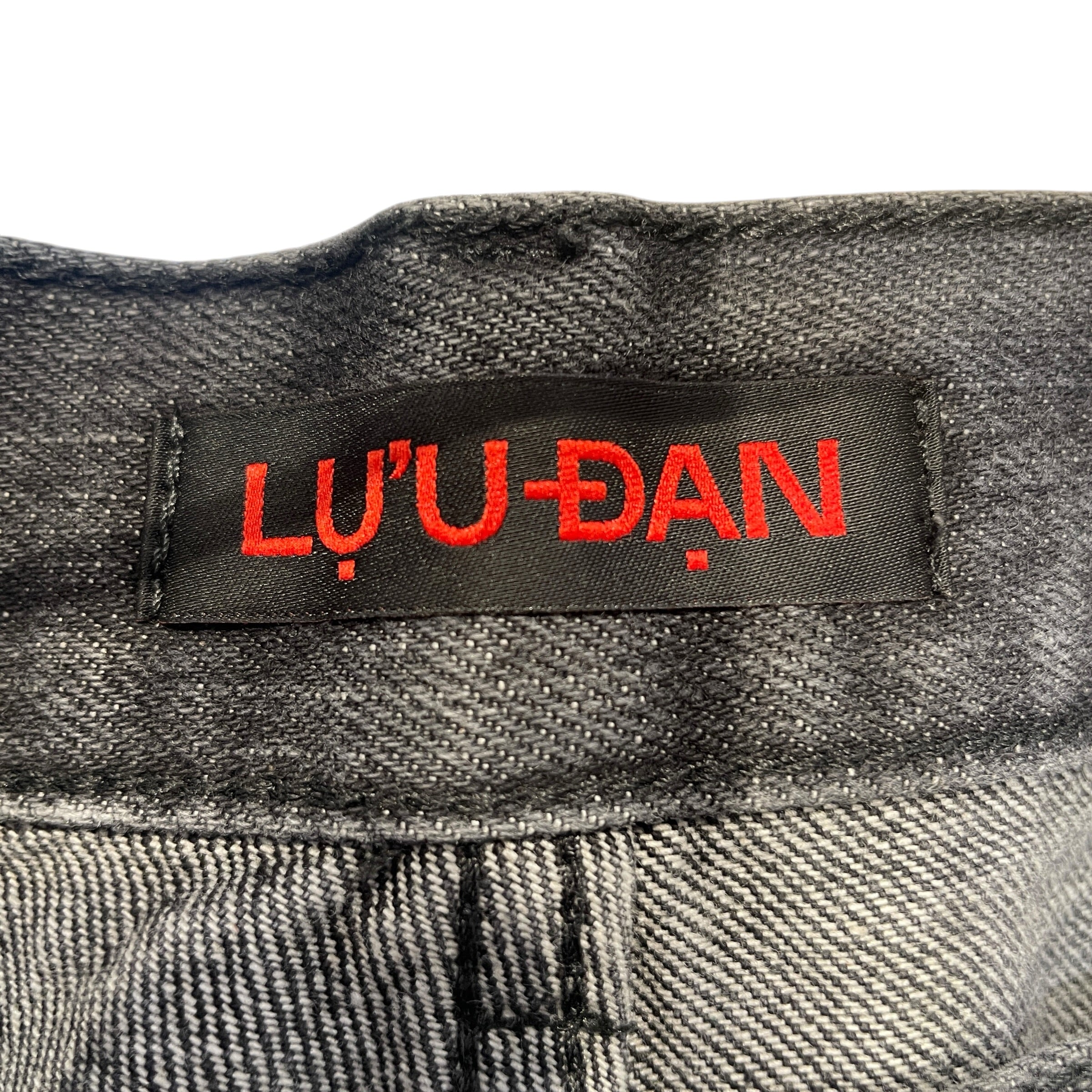 LU'U DAN/Shorts/34/Denim/BLK/Jorts view 3