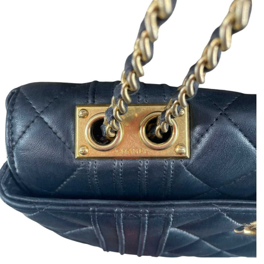CHANEL/Cross Body Bag/Leather/NVY/20139010/FLAP REVERSE view 7