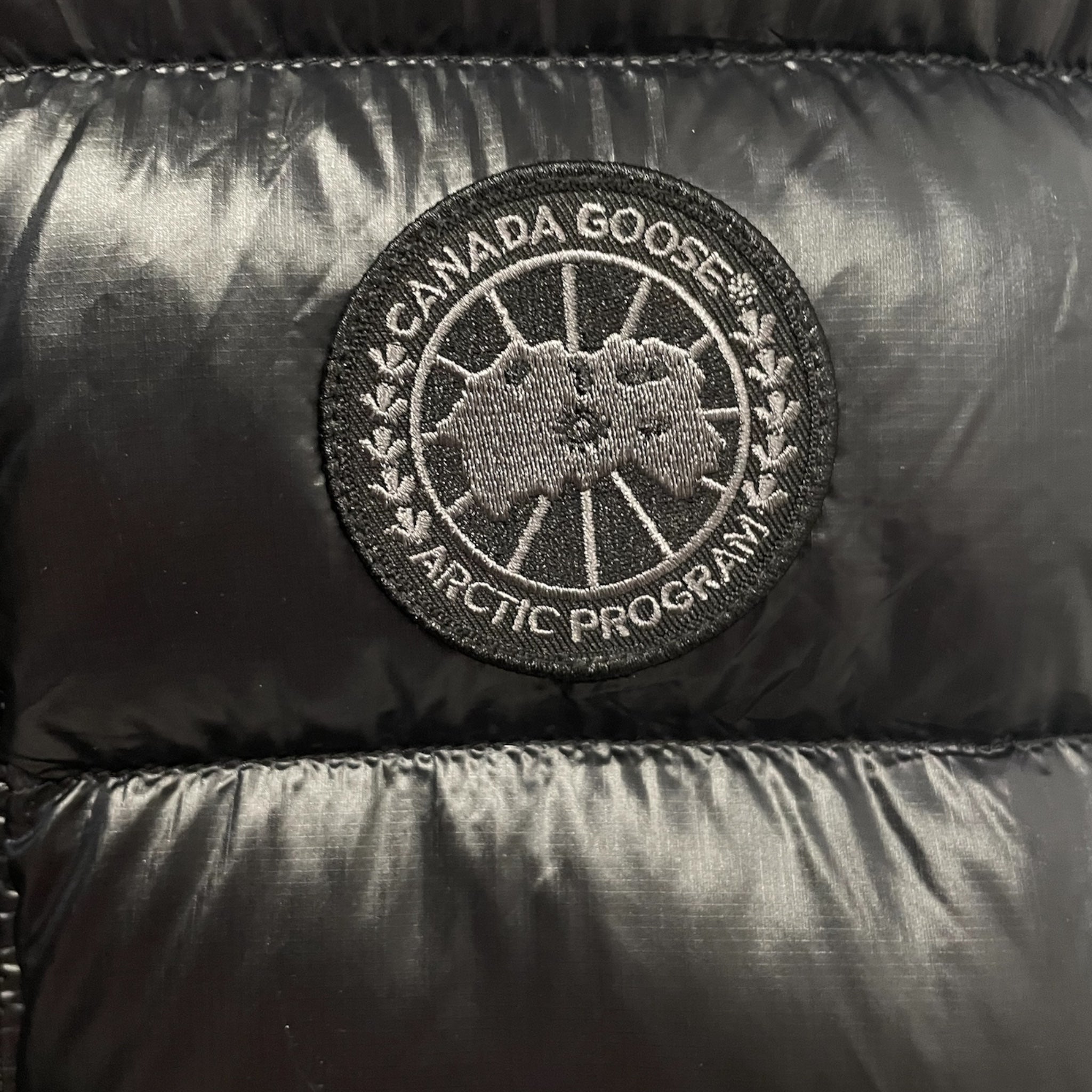 CANADA GOOSE/Vest/LG/Polyester/BLK/2229MB BLK on BLK Logo view 3