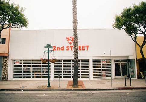 front of 2nd street sherman oaks