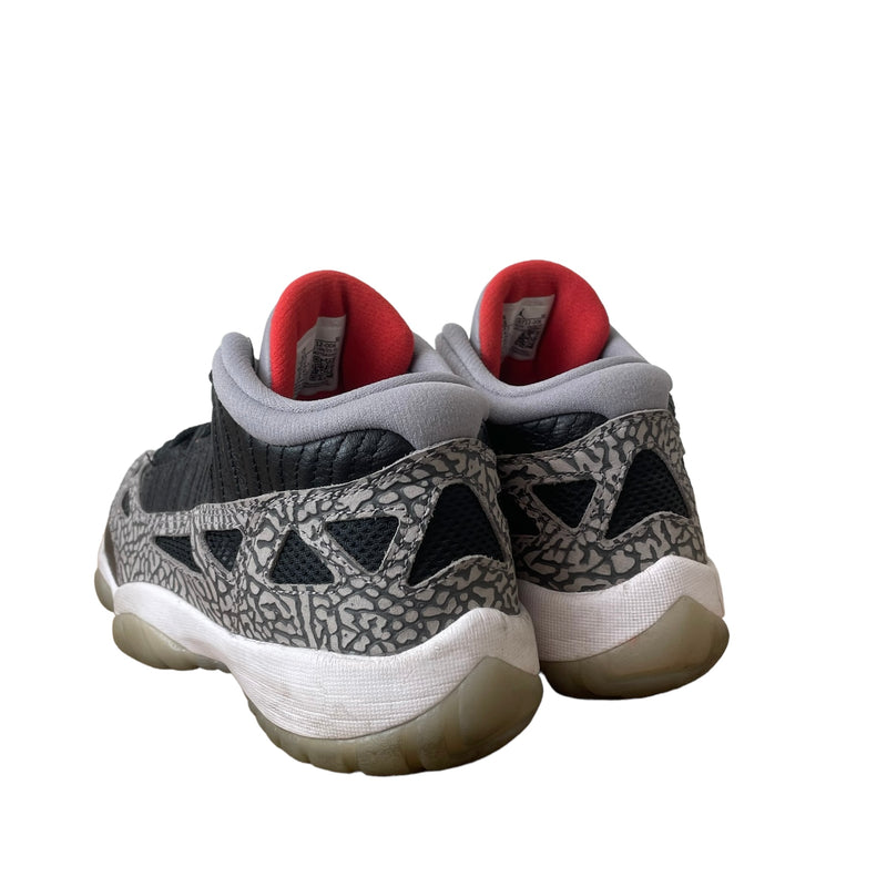 Jordan/RETRO 11/Low-Sneakers/US8.5/BLK/Suede/Border